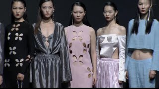 #Fashion #Runway #Chinafashionweek 32Yiming· 艺铭：小结其绳  Ss2024 中国国际时装周