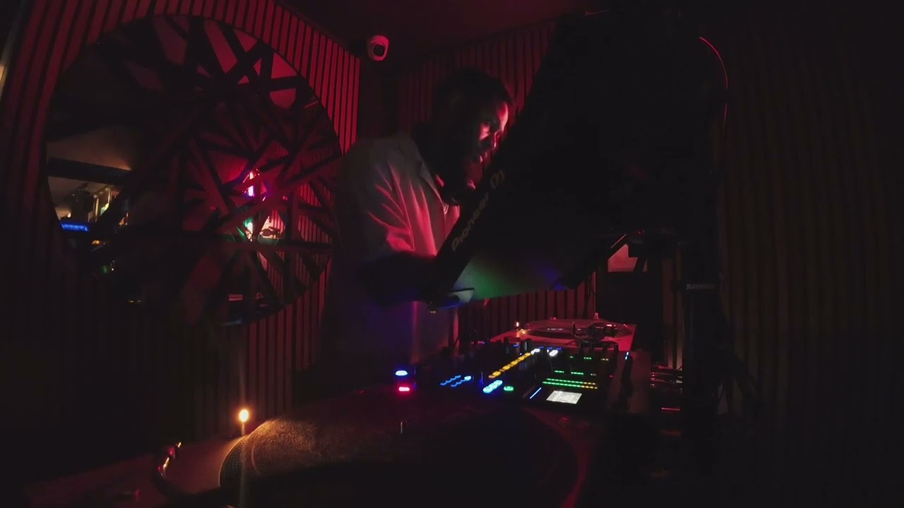 Vibes Tonight