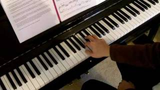 ABRSM Piano 2011-2012 Grade 6 A:4 A4 Bach BWV 925 Little Prelude in D Tutorial