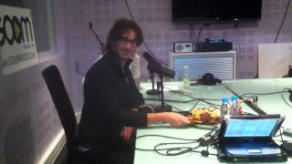 Josh GROBAN shared some cookies with a little girl at Goom Radio - France 07-12-2010