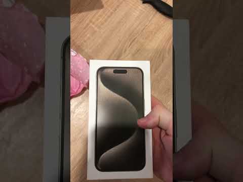 Распаковка iPhone 15