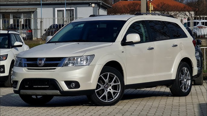 Fiat Freemont Cross - Interior 