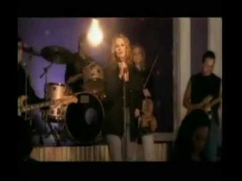 HOW DO I LIVE by Trisha Yearwood (CON AIR Original...