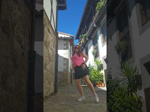 Pasos sencillos, sólo déjate llevar #shortsvideo #baile