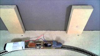 Battery Powered Rubber Band Drive Rail Truck