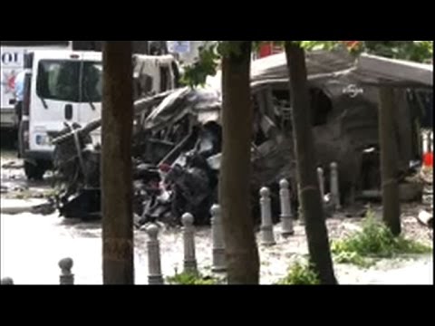 Vídeo: Carro-bomba Em Istambul Deixa 20 Feridos Graves