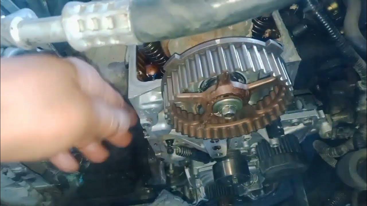 HONDA CIVIC VTI REPLACING NEW TIMING BELT - YouTube