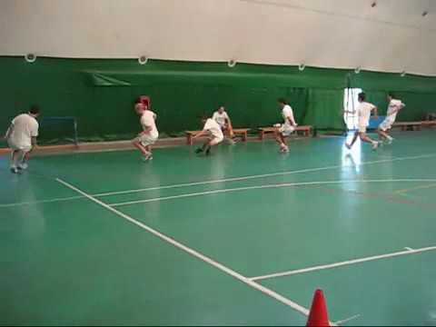 فيديو: كيفية ضخ كرة الصالة الرياضية