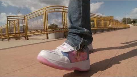 ROLLERS , le scarpe con i rulli !!