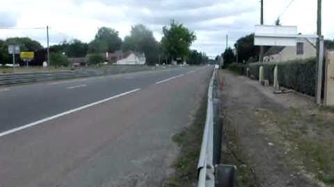 Mazda 787B, Le Mans 2011. Premiere partie de la ligne droite des hunaudieres. - YouTube (#3).flv