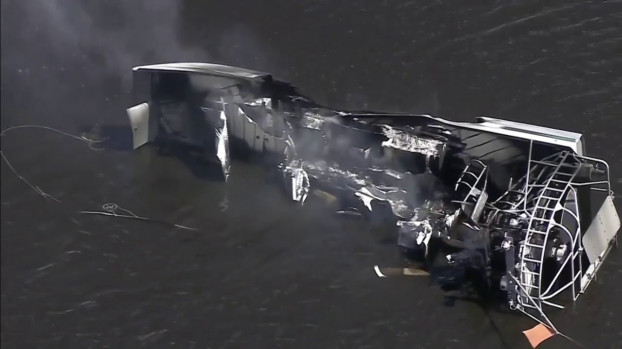 2 injured after air boats collide during tours in South Florida - YouTube