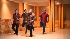 AWAS DONG DENGAR by Alfred Gare ft Pax Group (Original Video)  - Durasi: 4:48. 