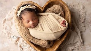 Toes out newborn wrap