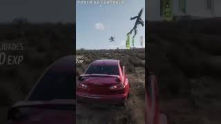 Quebrando tudo na corrida o carro quase não resistiu!