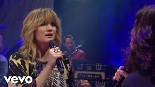 Miniatura del video "Jennifer Nettles - His Hands (Live) ft. Brandy Clark"