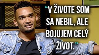 Prekonal som maláriu, keď som hral prvú ligu v Kamerune | Nathan Dzaba | BEZ RUKAVIC | Kdo přežije?