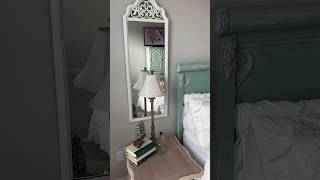 Hang your upcycled mirrors with ease using toothpaste and 3 M Claw Drywall Hangers. 3MClawhangers