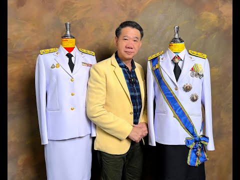 ความแตกต่างระหว่างชุดปกติขาวแ