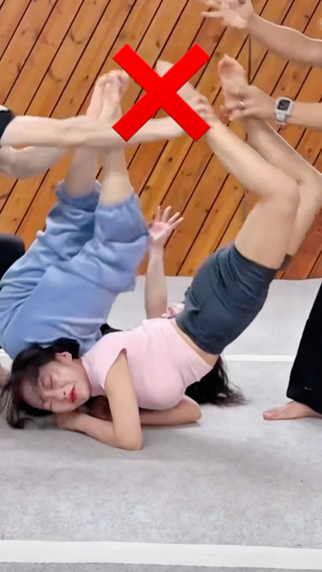 두명을 동시에 든다고⁉️? Teamwork Challenge