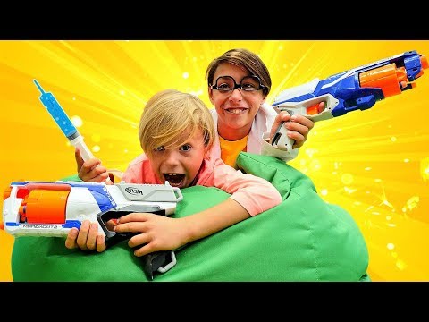 Nerf çocuk oyunları. Blaster ile doktordan savunuyoruz! Oyun videoları