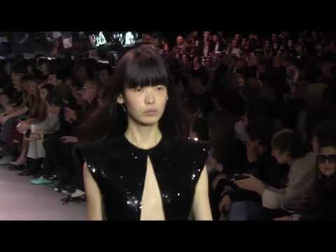 video phone beyonce mp3 Celine Paris Woman SS 2019