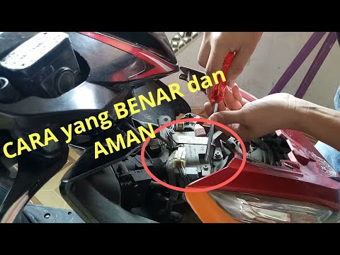 Perbedaan AKI motor Honda Beat dan Vario 125/150 - Secara fisik AKI honda beat lebih kecil - Ampere . 