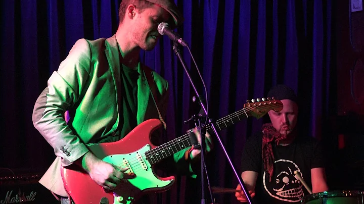 Robbie Hill & the Blue 62's - Stranger Blues ( Liv...