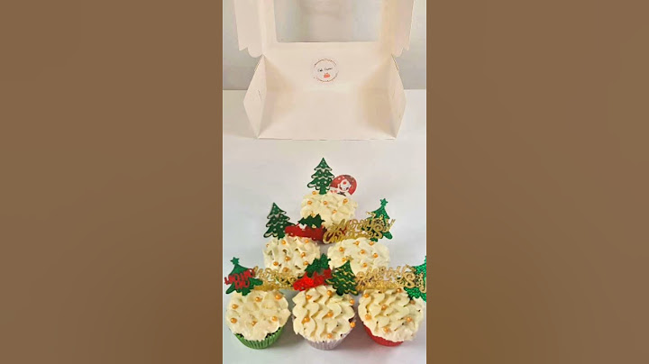 Christmas is round the corner. #ChristmasCakes #tistheseason #xmas #glutenfree #cakedecorating