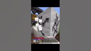 (Minecraft Bedrock) How to do a easy block extension clutch #shorts