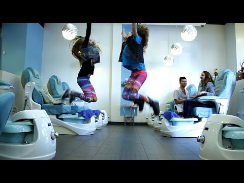 11-year-old-taylor-hatala-and-8-year-old-reese-hatala-dance-off-in-nail-salon