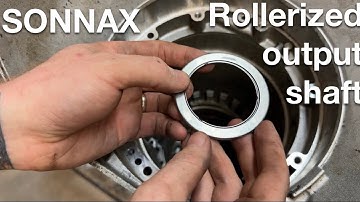 4L80E - Sonnax gerolde achterste uitgaande aslager en bus monteren