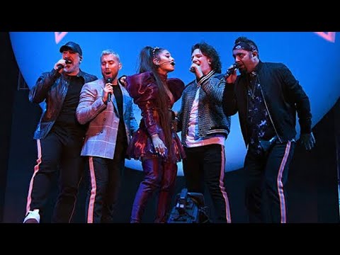 Ariana Grande, NSYNC - Break up with your girlfriend, I’m bored + tearin’ up my heart (Coachella)