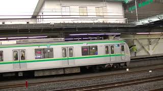 メトロ16000系常磐線各停我孫子行(馬橋発車) Series 16000 Joban Line Local for Abiko Departing from Mabashi