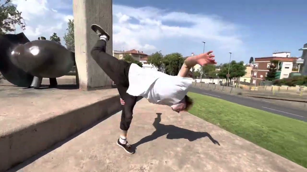 Freerunning - Tricking in Barcelona with Archie Aroyan & Nicolas Delfau