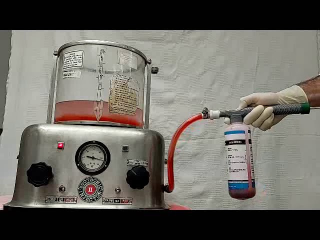 Thermisch Bovenstaande instinct Top Down Mixing Duotronic with a Mortuary Magic Pressure Pump Injector -  YouTube