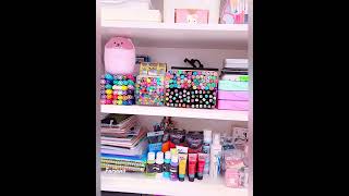 MY ART STUDIO TOUR || What's on my Desk