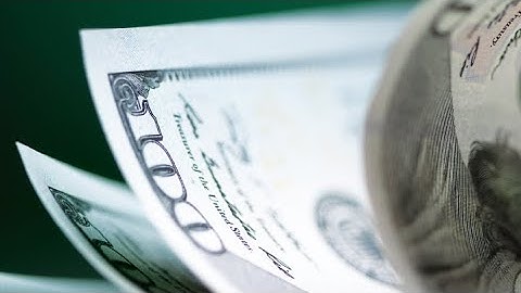 Change $1 to $100 and Give them Away || Real Change by Juan Pablo