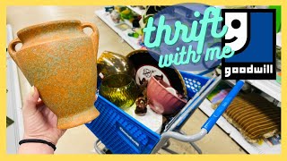 GOODWILL Was CROWDED, But I Stuck It Out | Thrift With Me | Reselling