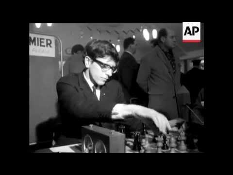 Chess legends - The Brazilian Bobby Fischer: The Rise of Henrique Costa  Mecking 