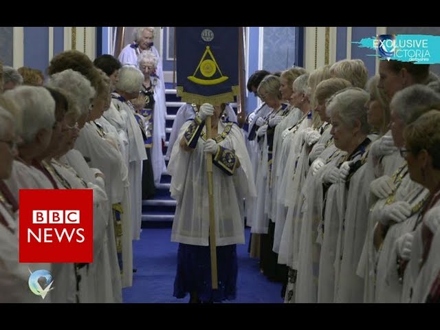 ⁣The secret world of female Freemasons - BBC News