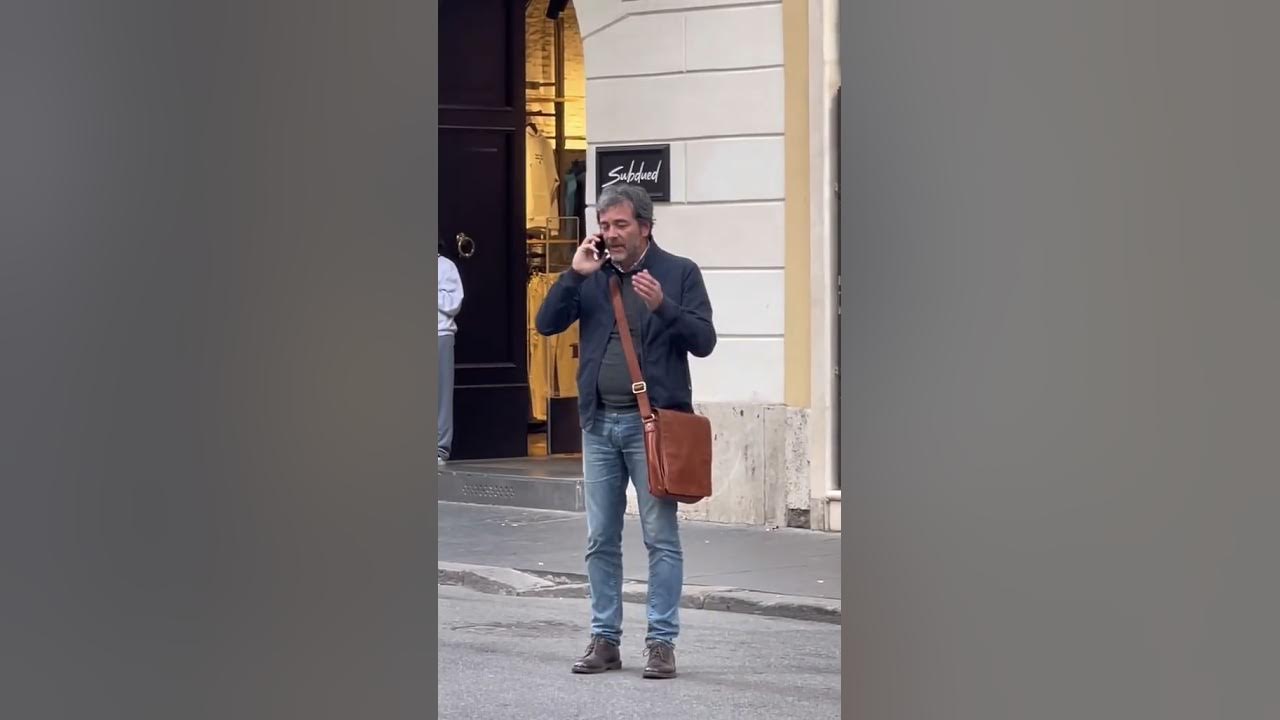 Italian hand gestures