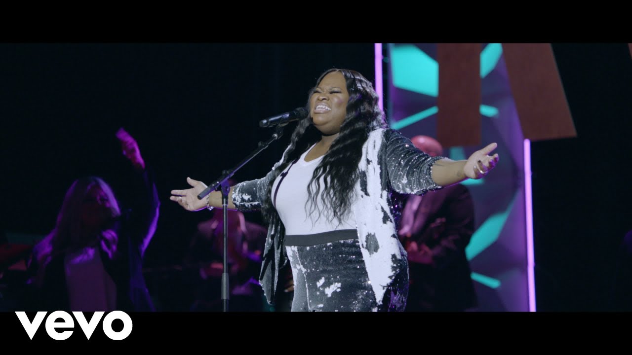 Tasha Cobbs Leonard   Royalty Live At The Ryman