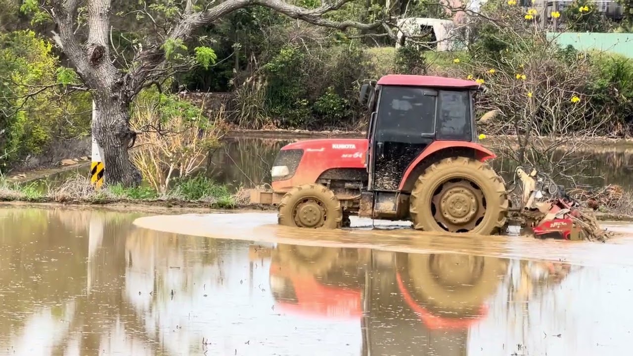KUBOTA 久保田MZ60曳引機