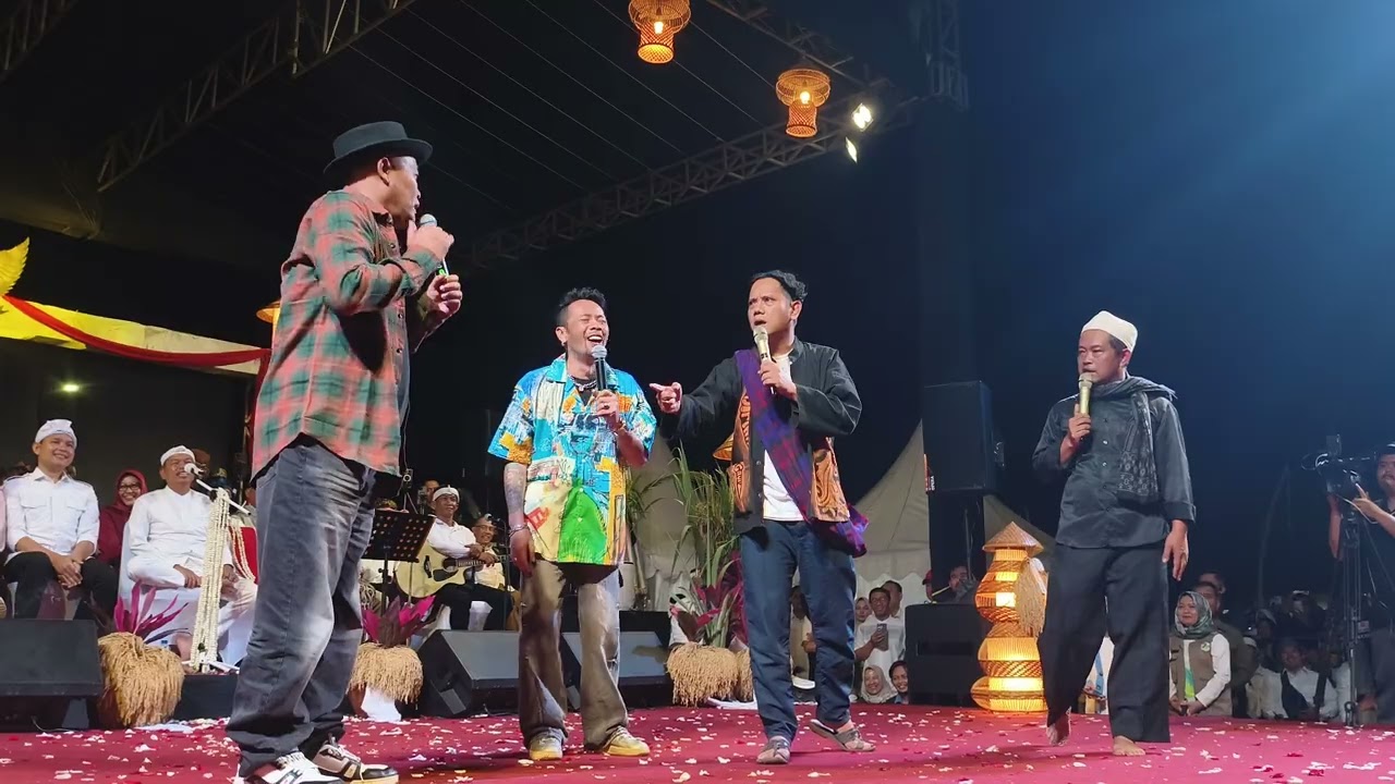 PENAMPILAN SOS KANG ONI, KANG SULE, KANG OHANG, KANG ANTON MENGHIBUR MASYARAKAT CIANJUR