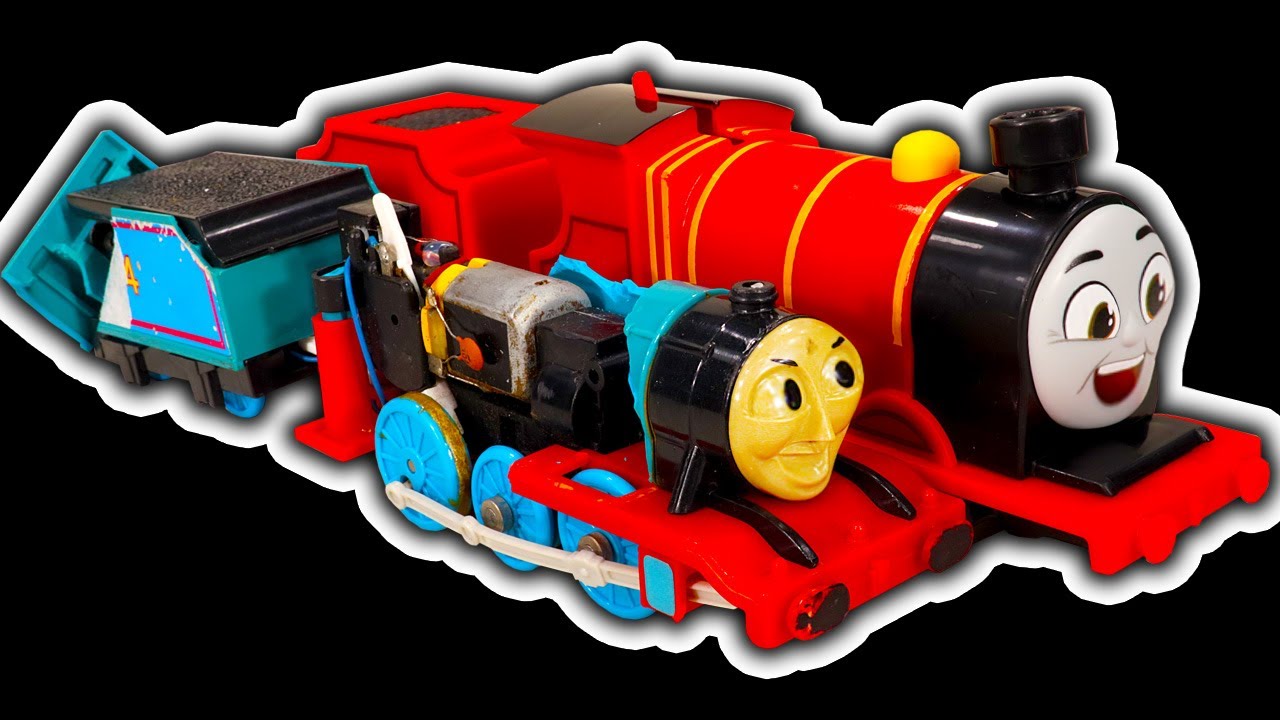 TOMY Green Thomas Adventure Begins & Black James Plarail Toy Train.