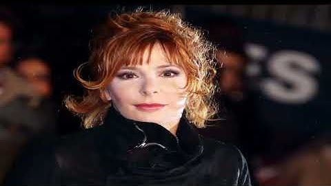Mylene Farmer ♫ Que l'Aube est belle ♫ ♪