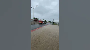 4837 649 Greenboro Zooming On The Transitway 