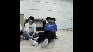 this moments of #seungmin and #changbin 😍