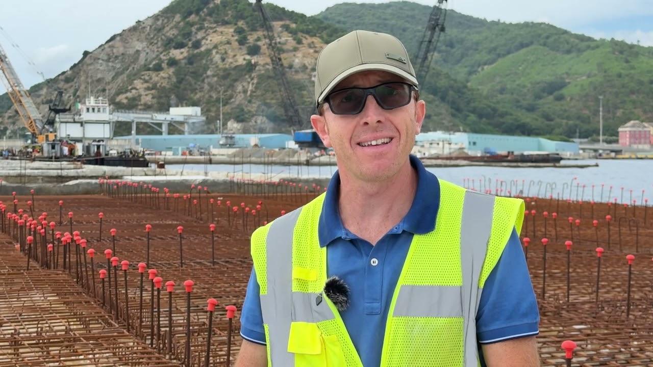 Nuova Diga di Vado Ligure - posati 11 cassoni per un porto più sicuro e accessibile - luglio 2025