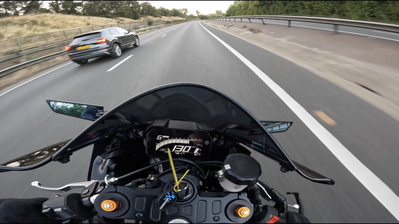 HIGH SPEED! - YAMAHA R7 STOCK EXHAUST + QUICKSHIFTER [4K]